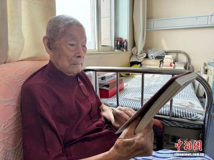 百岁徐光耀：永远的“嘎子”，永远的“抗战老兵”
