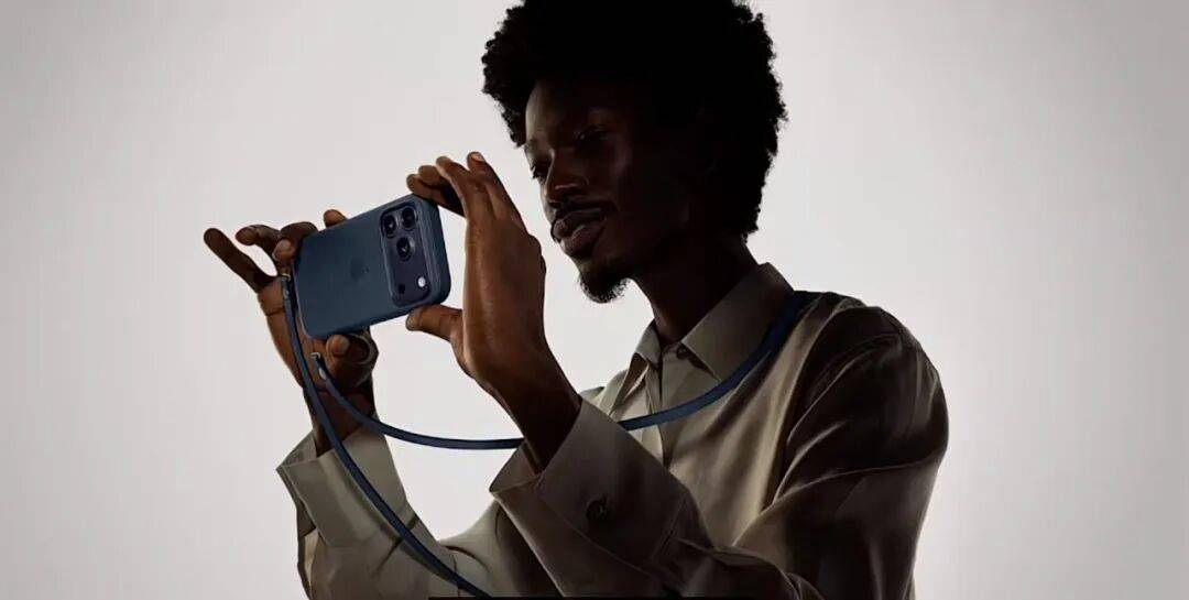 假装挤爆牙膏的苹果，我一点也不想买