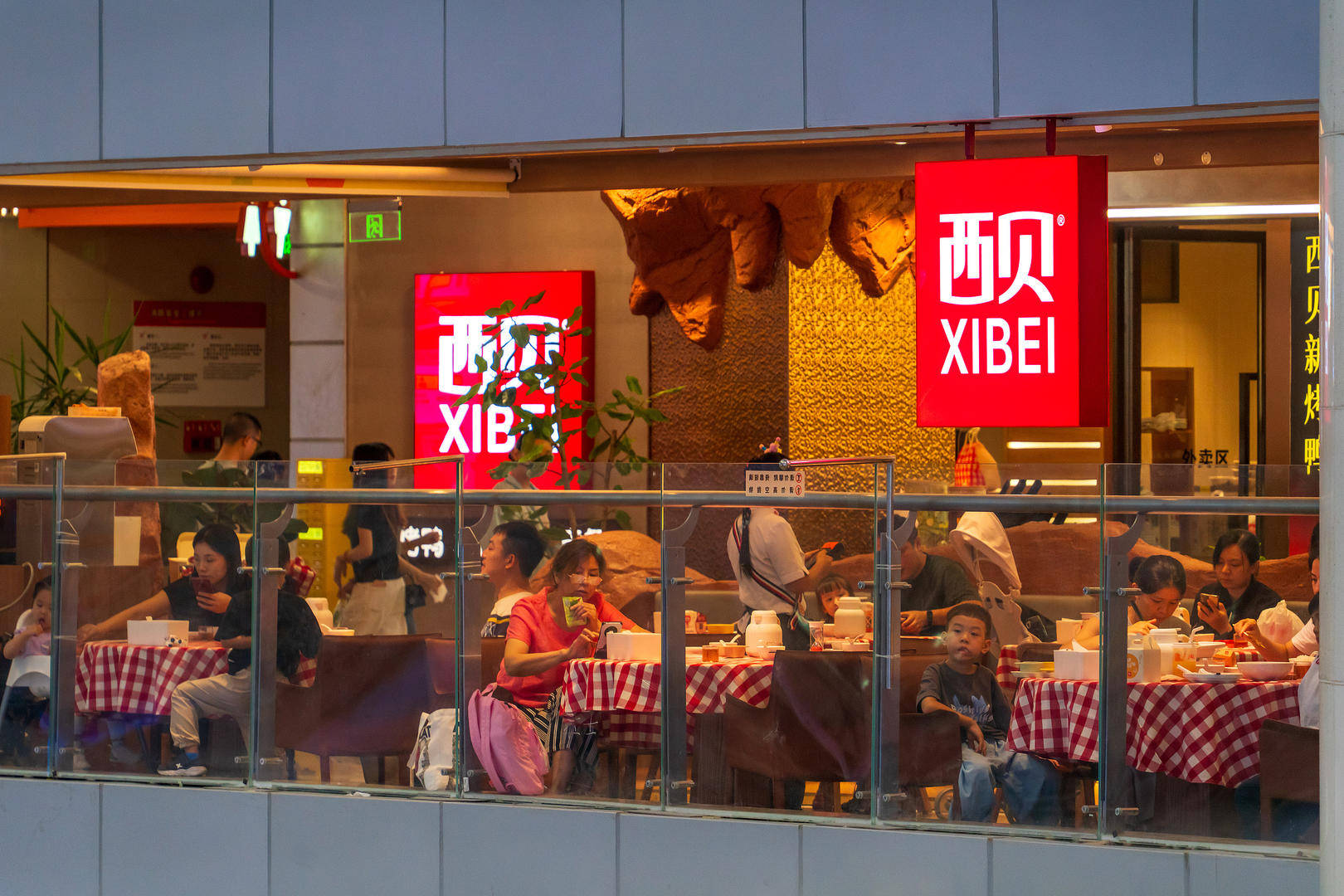 “预制菜大战”100小时：西贝们的傲慢，和罗永浩们的偏见