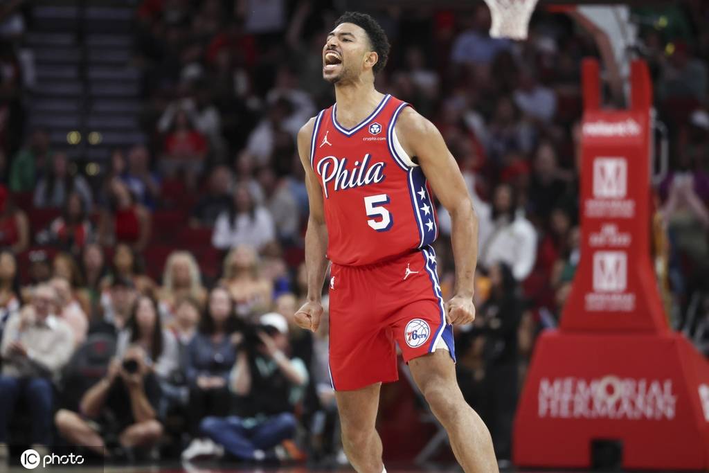 格莱姆斯和76人在续约上有巨大分歧 前者不参加季前赛