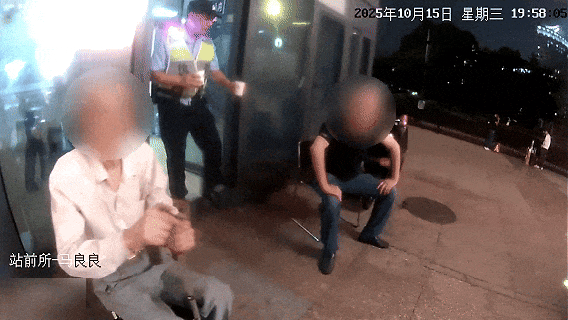 92岁老人刚到杭州就惊动警方!曾在浙大求学数十年,坐轮椅坚持回母校看看