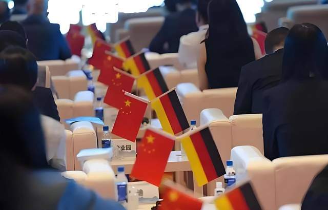 德外长乱说话后，因中方无人愿接见，被迫取消访华，罕见的信号